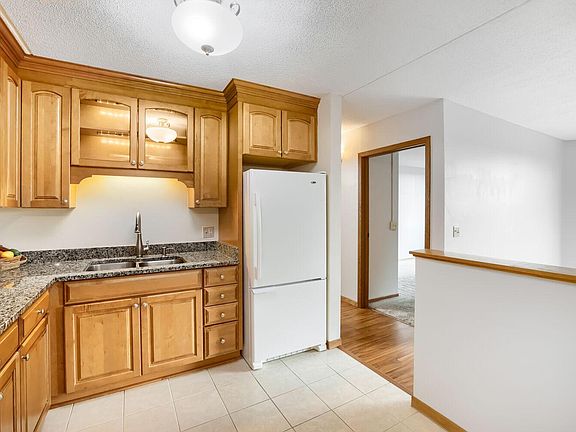 2nd image of 2601 Kenzie Ter APT 230