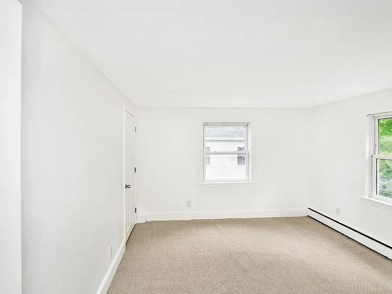 134 Brookside Ave #1L — Photo 4