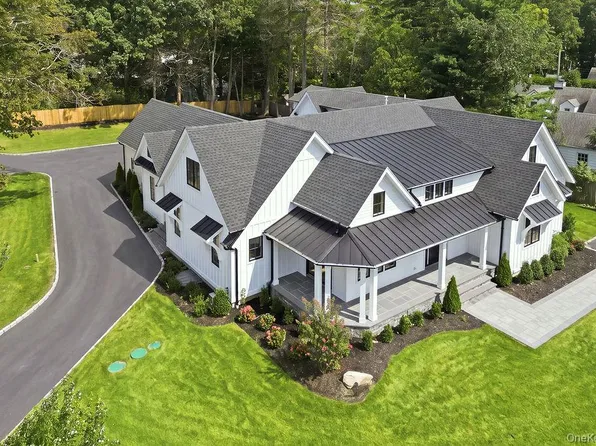 1 Timothy Lane, Huntington Station, NY 11746