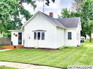 415 Thompson St, Sheffield, IA 50475