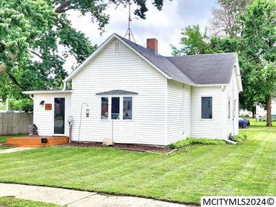 415 Thompson St, Sheffield, IA, 50475