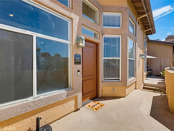 3rd image of 19431 Rue De Valore APT 22L