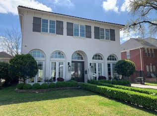 4921 Beech St, Bellaire, TX 77401