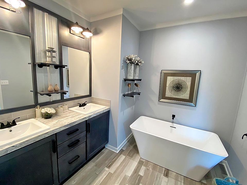 2nd image of 2169 Pebble Beach Blvd #684