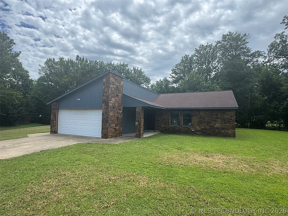 1st image of 25216 Hickory Cir