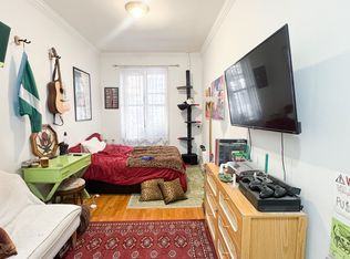 426 E 83rd St APT 1B, New York, NY 10028