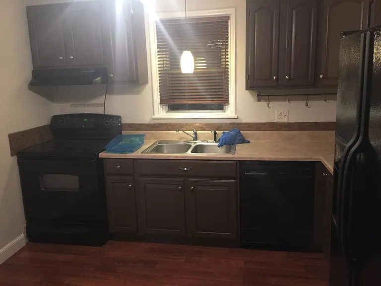Eat in kitchen