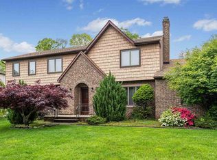 31 Hubbardton Rd, Wayne, NJ 07470