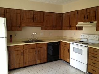 2nd image of 502 Cedartop Ln