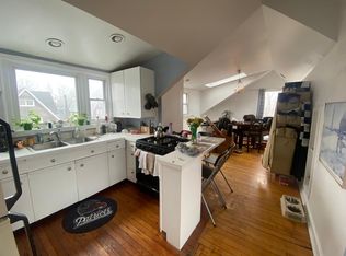 41 Dixon St #3, Newport, RI 02840