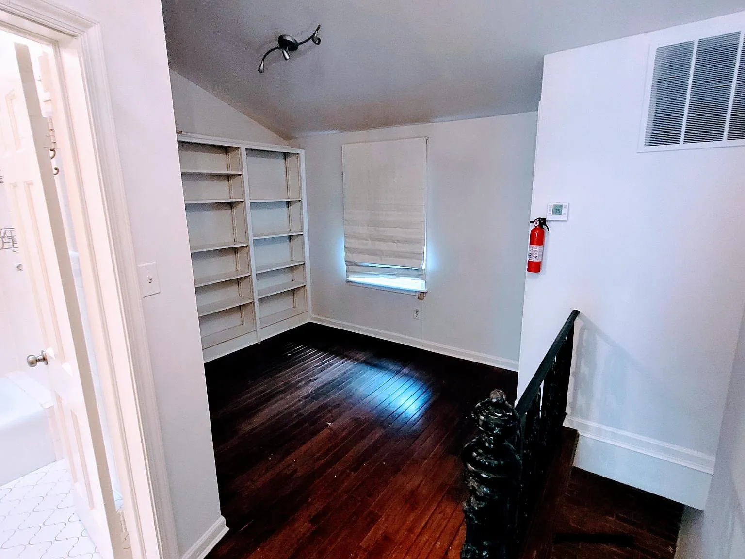 1 bed, $2,725 — Photo 4