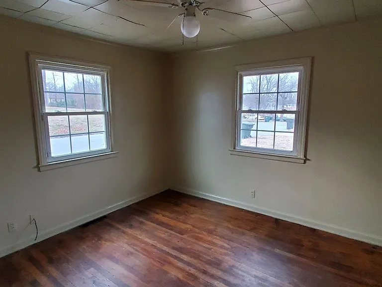 4101 Peterson Ave — Photo 3