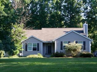 643 Woodside Dr SW, Pataskala, OH 43062