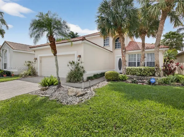 7700 Monarch Ct, Delray Beach, FL 33446