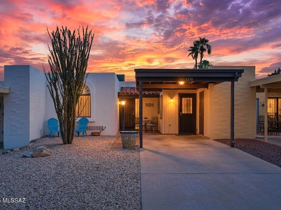 1st image of 1376 S Desert Meadows Cir