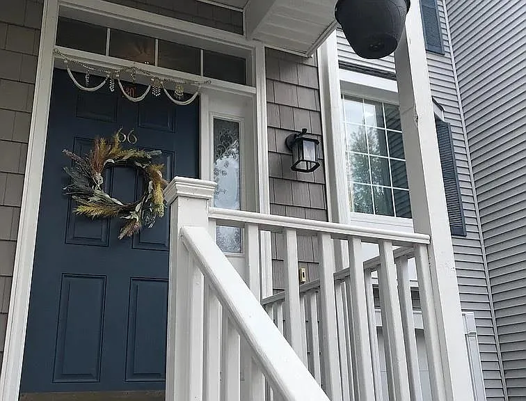 66 Georgetown Dr — Photo 2