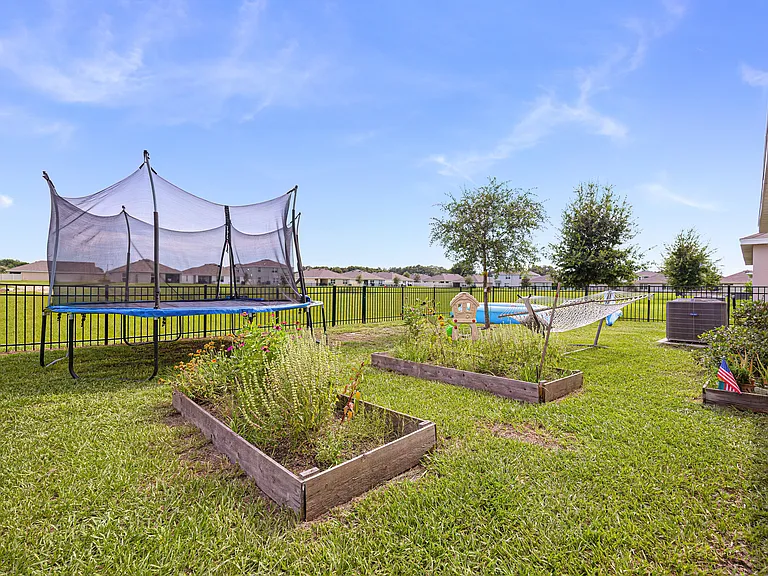 8574 Triumph Cir — Photo 20