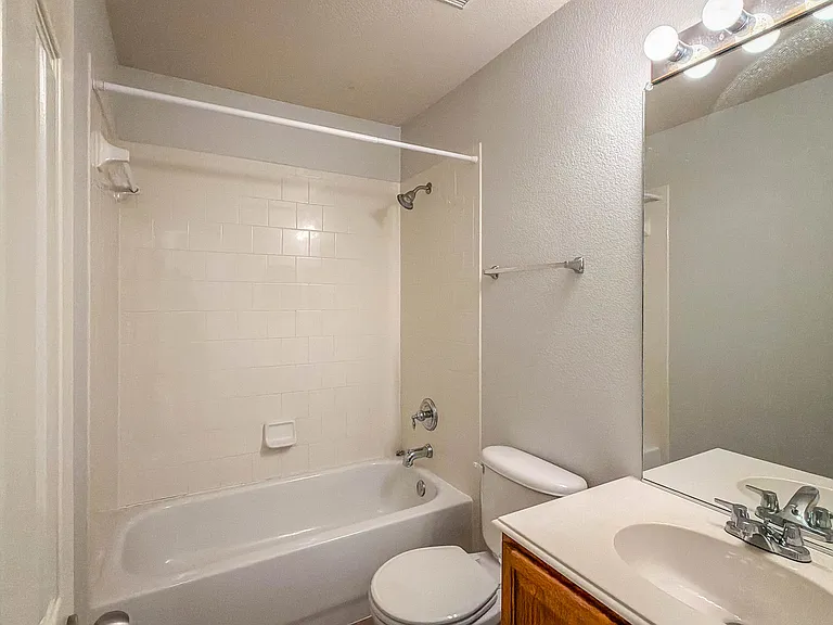 4516 Dragonfly Way — Photo 16