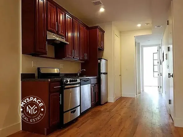 168 Cooper Street image 1 of 7