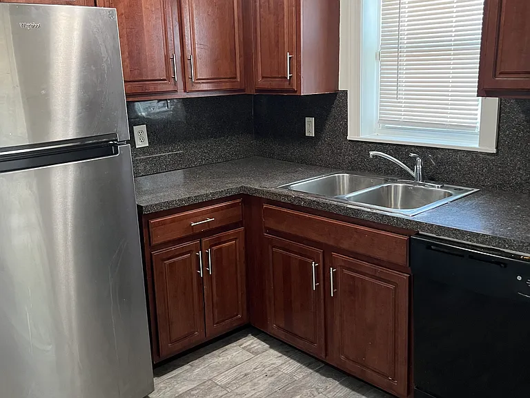 23 Stanton Ave #B — Photo 6