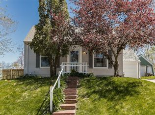 2127 F Ave NE, Cedar Rapids, IA 52402