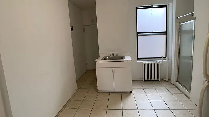 Rented by Nooklyn NYC LLC | media 4