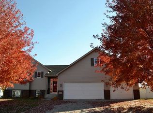 9508 204th St W, Lakeville, MN 55044
