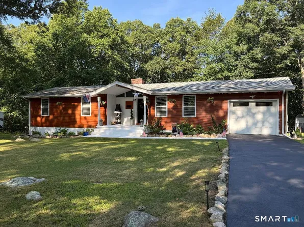 20 Eagle Ridge Drive, Ledyard, CT 06335