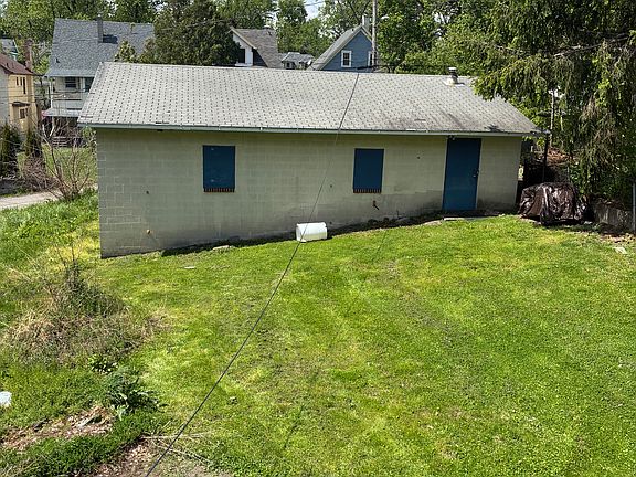5th image of 723 Prescott Ave #1