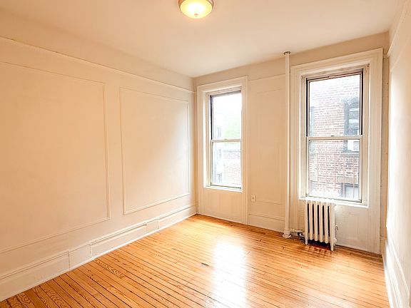 5th image of 346 E 20th St APT 17