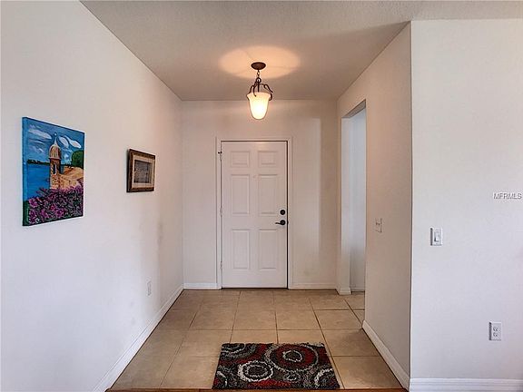 5th image of 3229 Queen Alexandria Dr