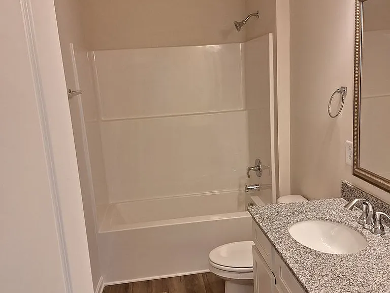 725 Gatestone Ln — Photo 26