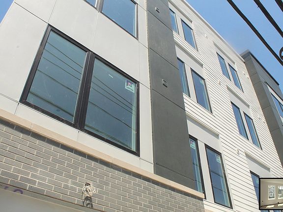 2nd image of 307 Bergen Ave Unit 302
