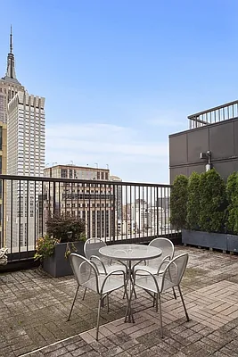 Rented by Nest Seekers International | media 49