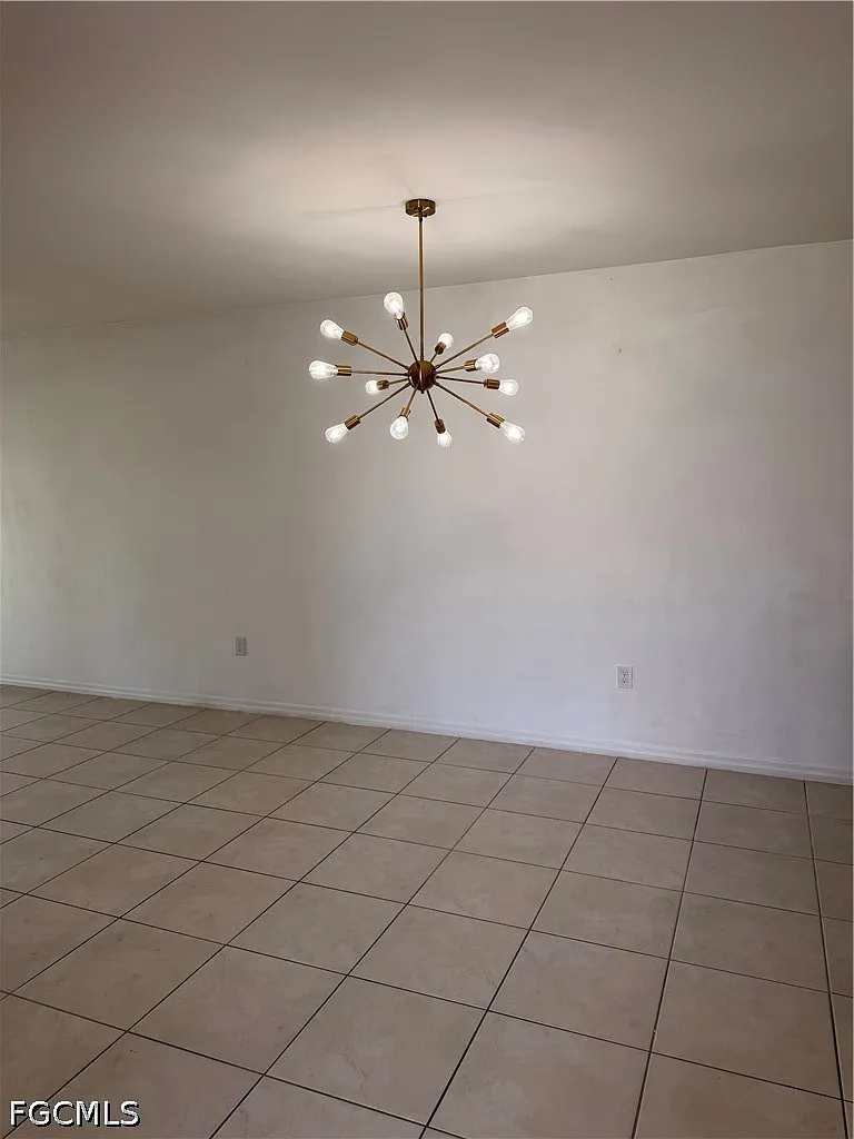 2 bed, 2.0 bath, 1342 sqft, $1,800 — Photo 3