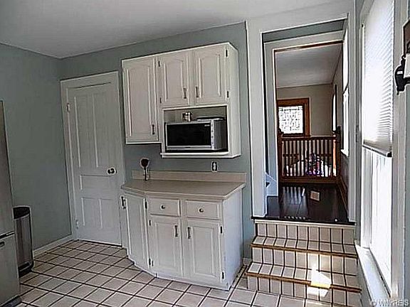 3rd image of 36 Prospect Ave