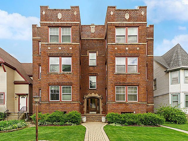 1st image of 431 Wisconsin Ave APT 2