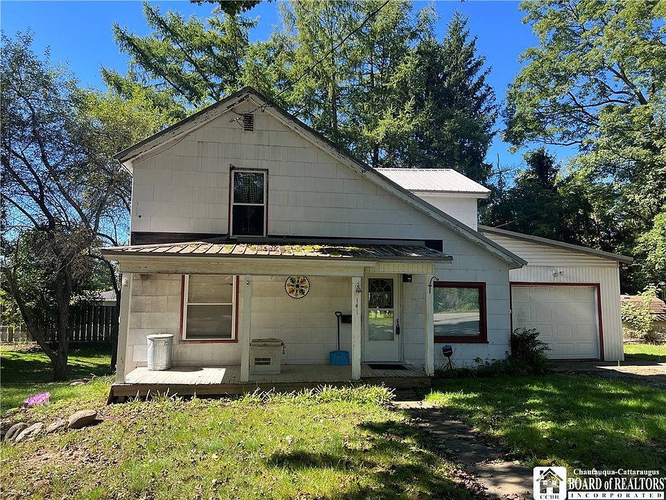 1st image of 141 Merlin Ave