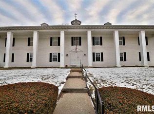 3438 W Villa Rdg APT E, Peoria, IL 61604