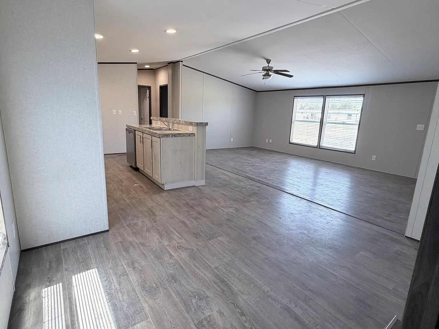 1108 Ripy Rd — Photo 2
