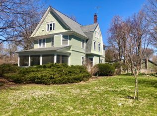 323 Union Ave, Batavia, IL 60510