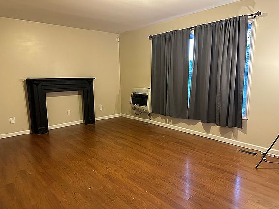 Living room (propane heater)