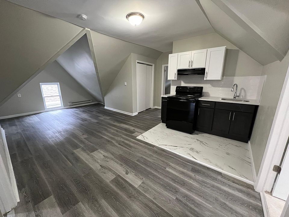 1st image of 540 Sanford Ave #4