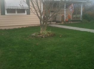 106 Maria Ln, Zelienople, PA 16063