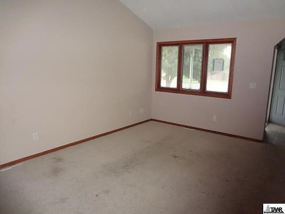 3rd image of 1804 Briarwood Dr