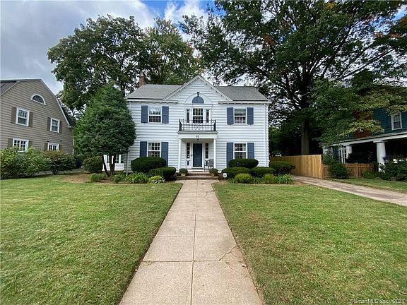 2nd image of 90 McKinley Ave
