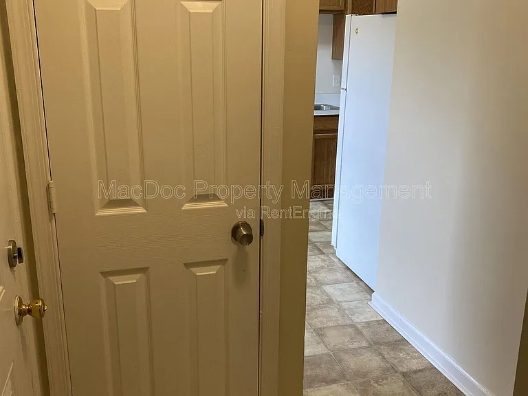 2909 Broyhill Ct — Photo 3