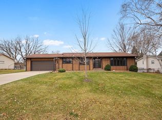 11037 Stanley Curv, Bloomington, MN 55437