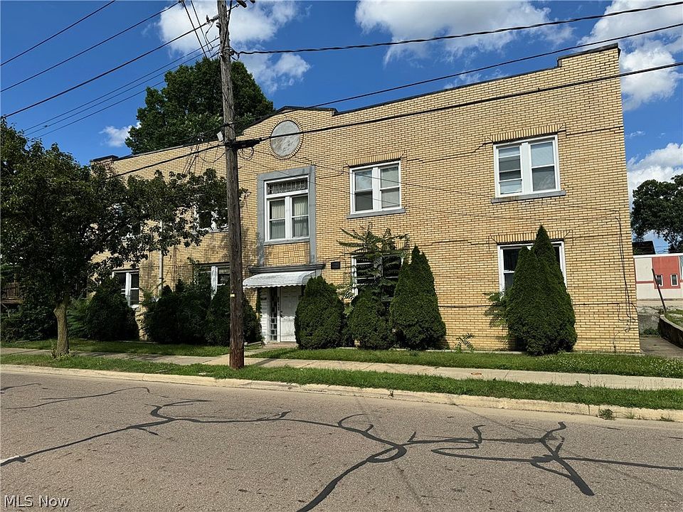 1st image of 465 Grace Ave