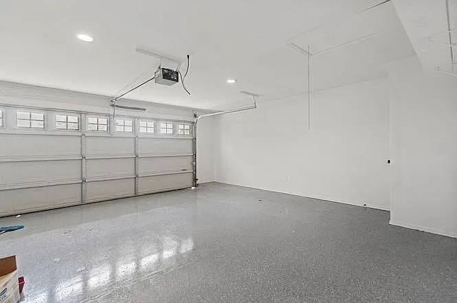 2201 E Bristol Pl — Photo 24